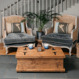 Crafted with care from solid wood, our Rustic Beaulieu chest coffee table exudes timeless charm. With various finish options available, it brings out the rustic allure, infusing warmth and texture into any room.