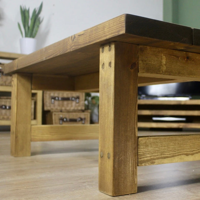 Rustic Sopley coffee table, made from 100% solid wood in the heart of the new forest by dedicated craftsmen. Finished in a Dark or Medium Oak 